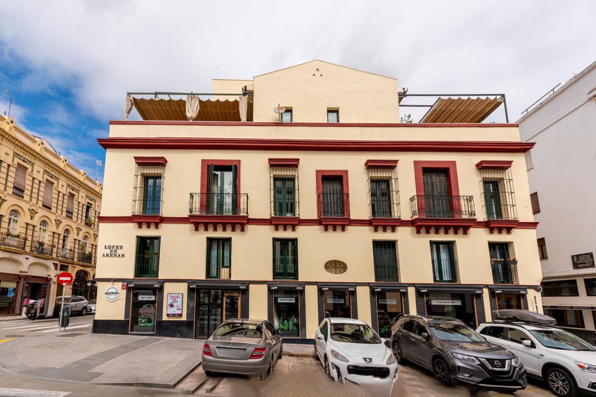 Pyl Centro Junto Catedral Seville